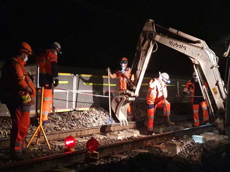 barriere protection equipe travaux nuit sncf